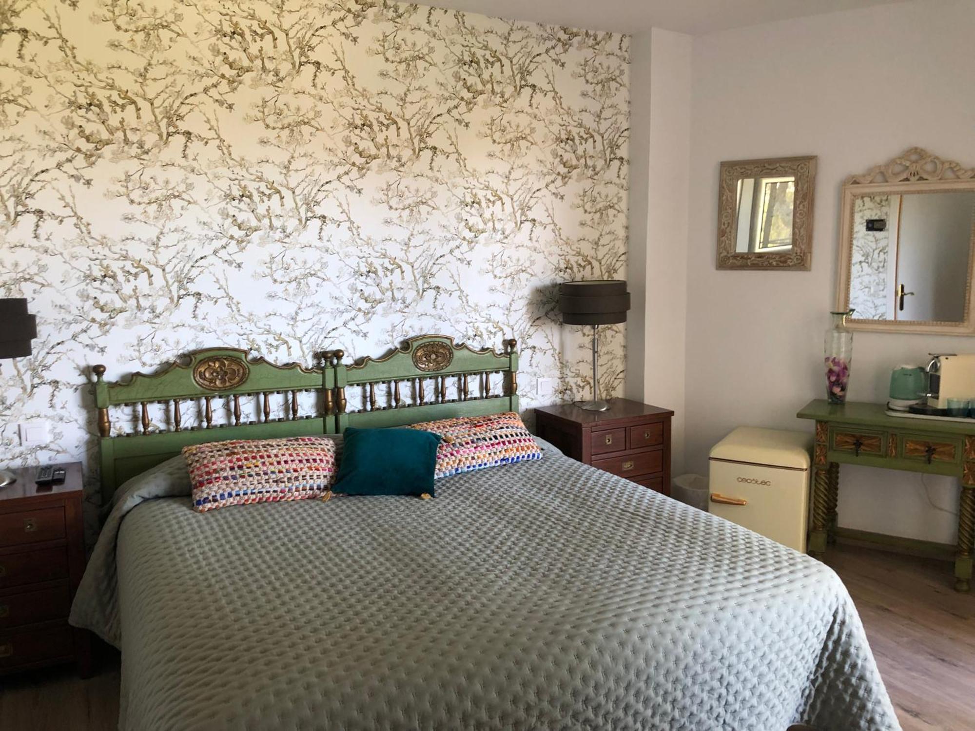 Habitacion Deluxe Con Bano Privado En Atalaya Apartagolf, เอสเตโปนา ภายนอก รูปภาพ